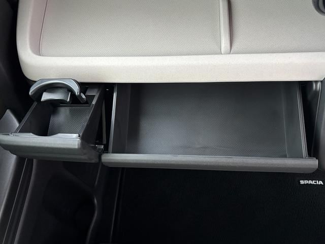 スペーシア ＨＹＢＲＩＤ　Ｘ　全方位カメラナビ／メーカー保証　電動スライドドア／助手席アンダーボックス／電動格納ミラー／プッシュスタート／シートヒーター／前後誤発進抑制システム／リヤパーキングセンサー／アイドリングストップ／横滑り防止機能／フロアマット（41枚目）