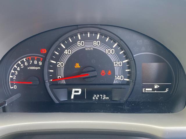 エブリイ ＰＡ　６型　　デモカー使用車　前後衝突軽減ブレーキ　ラジオ　デュアルカメラブレーキサポート（前後衝突軽減ブレーキ）　スピーカー一体型純正ラジオ　エアコン　パワーステアリング　アクセサリーソケット　集中ドアロック　アイドリングストップ（3枚目）