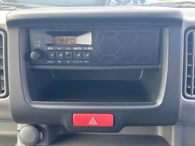エブリイ ＰＡ　６型　　デモカー使用車　前後衝突軽減ブレーキ　ラジオ　デュアルカメラブレーキサポート（前後衝突軽減ブレーキ）　スピーカー一体型純正ラジオ　エアコン　パワーステアリング　アクセサリーソケット　集中ドアロック　アイドリングストップ（6枚目）
