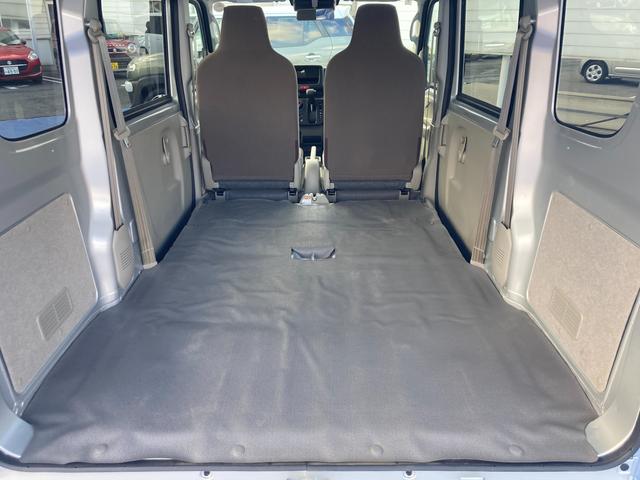 エブリイ ＰＡ　６型　　デモカー使用車　前後衝突軽減ブレーキ　ラジオ　デュアルカメラブレーキサポート（前後衝突軽減ブレーキ）　スピーカー一体型純正ラジオ　エアコン　パワーステアリング　アクセサリーソケット　集中ドアロック　アイドリングストップ（13枚目）