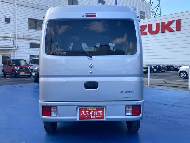 エブリイ ＰＡ　６型　　デモカー使用車　前後衝突軽減ブレーキ　ラジオ　デュアルカメラブレーキサポート（前後衝突軽減ブレーキ）　スピーカー一体型純正ラジオ　エアコン　パワーステアリング　アクセサリーソケット　集中ドアロック　アイドリングストップ（15枚目）