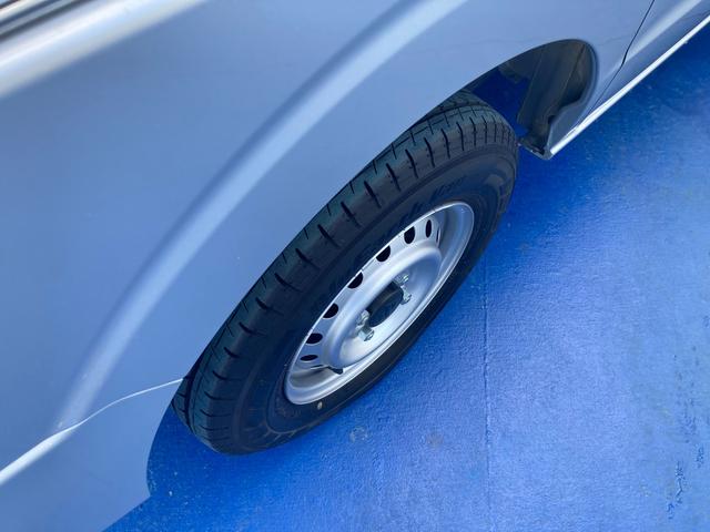 エブリイ ＰＡ　６型　　デモカー使用車　前後衝突軽減ブレーキ　ラジオ　デュアルカメラブレーキサポート（前後衝突軽減ブレーキ）　スピーカー一体型純正ラジオ　エアコン　パワーステアリング　アクセサリーソケット　集中ドアロック　アイドリングストップ（49枚目）