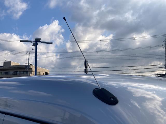 エブリイ ＰＡ　６型　　デモカー使用車　前後衝突軽減ブレーキ　ラジオ　デュアルカメラブレーキサポート（前後衝突軽減ブレーキ）　スピーカー一体型純正ラジオ　エアコン　パワーステアリング　アクセサリーソケット　集中ドアロック　アイドリングストップ（51枚目）