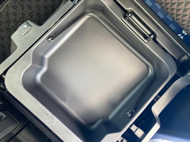 ソリオバンディット バンディット　ＨＹＢＲＩＤ　ＭＶ　２型　　全方位ナビ　ＥＴＣ　デュアルカメラブレーキサポート（前後衝突軽減ブレーキ）　全方位モニター付メモリーナビゲーション（Ｂｌｕｅｔｏｏｔｈ対応）　ＥＴＣ　ＬＥＤヘッドライト　後席両側パワースライドドア　シートヒーター　ＡＣＣ（61枚目）