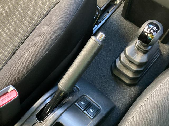 �p�[�L���O�u���[�L�͍���ő��삷��^�C�v�ł��B