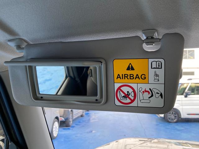 �^�]�ȁE����ȃT���o�C�U�[�ɂ̓o�j�e�B�[�~���[���t���Ă��܂��B���肰�Ȃ��g�����Ȃ݂��`�F�b�N�ł��܂���