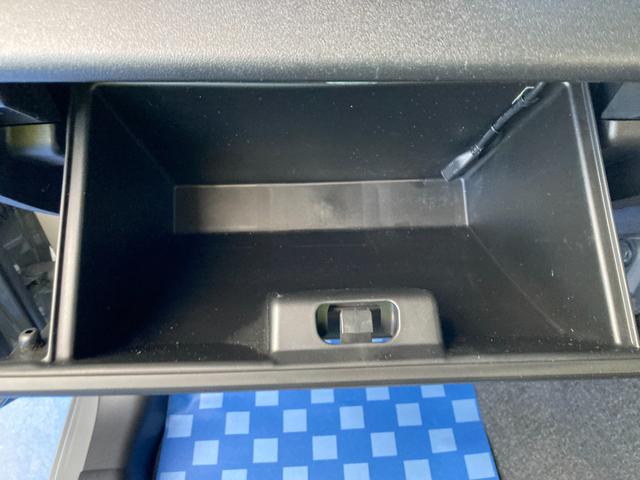 �O���[�u�{�b�N�X�͊J�������傫���A�ו��̏o����������₷���ł��B