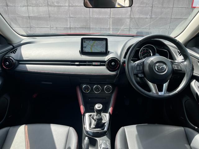 ＣＸ－３ ＸＤ　ツーリング　／６速ＭＴ／純正ナビ／ＢＯＳＥスピーカー／フルセグＴＶ／バックカメラ／Ｂｌｕｅｔｏｏｔｈ対応／ＥＴＣ／クルーズコントロール／ブラインドスポットモニタリング／ＬＥＤヘッドライト／車検整備付（4枚目）