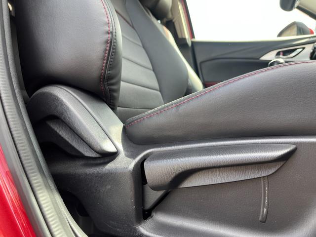 ＣＸ－３ ＸＤ　ツーリング　／６速ＭＴ／純正ナビ／ＢＯＳＥスピーカー／フルセグＴＶ／バックカメラ／Ｂｌｕｅｔｏｏｔｈ対応／ＥＴＣ／クルーズコントロール／ブラインドスポットモニタリング／ＬＥＤヘッドライト／車検整備付（34枚目）