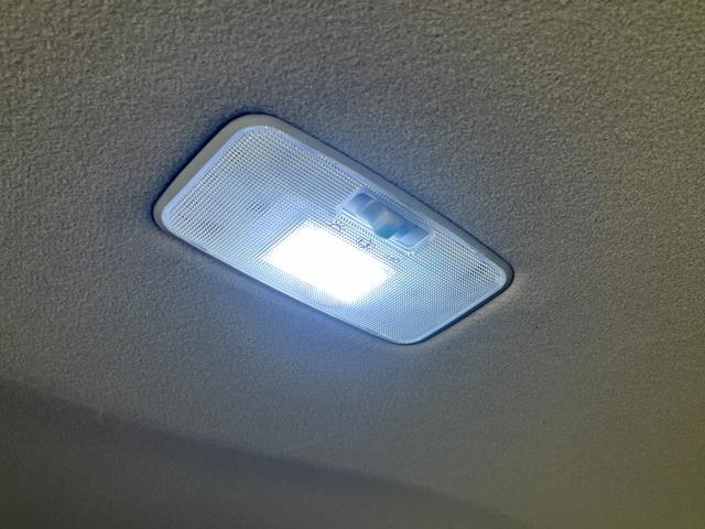 ノア ハイブリッドＸ　／純正９インチナビ／フルセグＴＶ／バックカメラ／Ｂｌｕｅｔｏｏｔｈ対応／フリップダウンモニター／両側パワースライドドア／ＥＴＣ／ドライブレコーダー／ＬＥＤヘッドライト／スマートキー／車検整備付（45枚目）