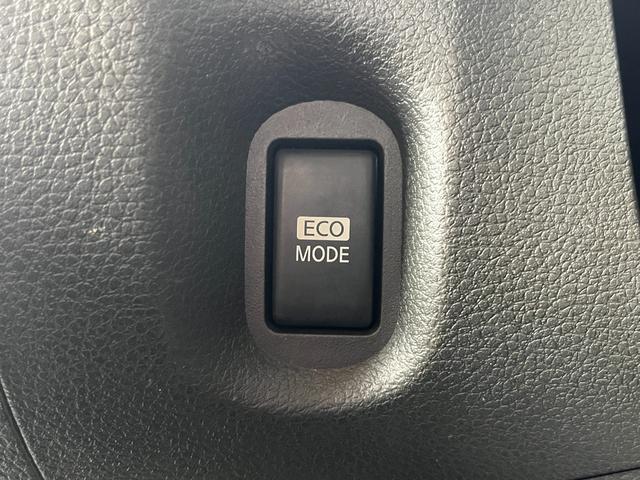 キューブ １５Ｘ　Ｍセレクション　／イクリプスナビ／フルセグＴＶ／Ｂｌｕｅｔｏｏｔｈ対応／ドライブレコーダー／ＥＴＣ／スマートキー／エンジンプッシュスタート／ＨＩＤヘッドランプ／車検整備付（17枚目）