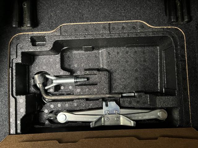 キューブ １５Ｘ　Ｍセレクション　／イクリプスナビ／フルセグＴＶ／Ｂｌｕｅｔｏｏｔｈ対応／ドライブレコーダー／ＥＴＣ／スマートキー／エンジンプッシュスタート／ＨＩＤヘッドランプ／車検整備付（39枚目）