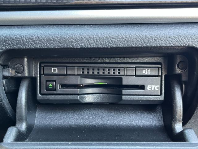 クラウンハイブリッド アスリートS ブラックスタイル /アドバンスドPKG/メーカー純正ナビ/フルセグTV/バックカメラ/Bluetooth対応/プリクラッシュセーフティ/レーダークルーズコントロール/シートヒーター/パワーシート/ETC/車検整備付(20枚目)