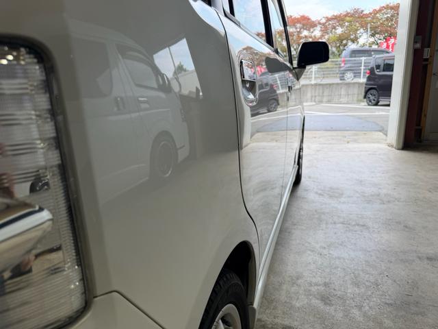 ムーヴコンテ カスタム　ＲＳ　１年保証（走行距離無制限）　ターボ　ＭＩＮＩＬＩＴＥ１５インチホイール　ＭＯＭＯハンドル　純正エンジンスターター　純正メモリーナビ　フルセグ　オートエアコン　オートライト　　ＨＩＤヘッドライト（16枚目）