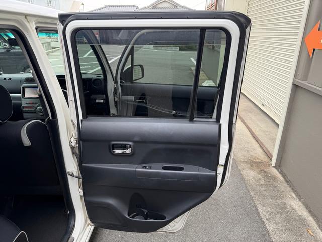 ムーヴコンテ カスタム　ＲＳ　１年保証（走行距離無制限）　ターボ　ＭＩＮＩＬＩＴＥ１５インチホイール　ＭＯＭＯハンドル　純正エンジンスターター　純正メモリーナビ　フルセグ　オートエアコン　オートライト　　ＨＩＤヘッドライト（35枚目）