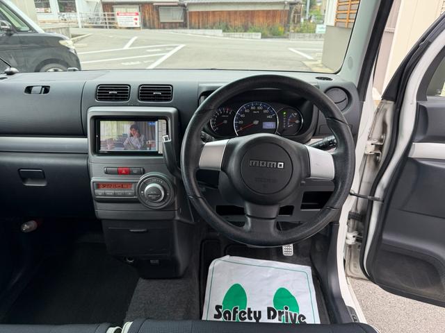 ムーヴコンテ カスタム　ＲＳ　１年保証（走行距離無制限）　ターボ　ＭＩＮＩＬＩＴＥ１５インチホイール　ＭＯＭＯハンドル　純正エンジンスターター　純正メモリーナビ　フルセグ　オートエアコン　オートライト　　ＨＩＤヘッドライト（60枚目）