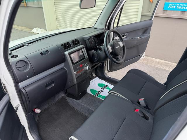 ムーヴコンテ カスタム　ＲＳ　１年保証（走行距離無制限）　ターボ　ＭＩＮＩＬＩＴＥ１５インチホイール　ＭＯＭＯハンドル　純正エンジンスターター　純正メモリーナビ　フルセグ　オートエアコン　オートライト　　ＨＩＤヘッドライト（61枚目）