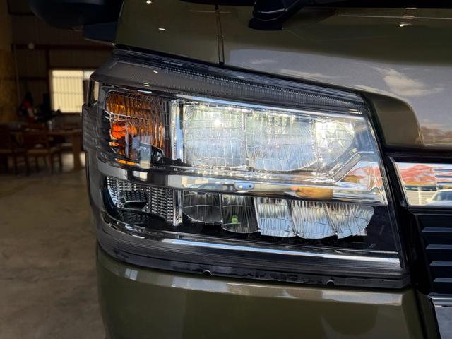 ハイゼットトラック ジャンボエクストラ　１年保証（走行距離無制限）　スマートアシスト　パートタイム４ＷＤ　ＣＶＴ（ＡＴ）　オーバーフェンダー　社外１５インチホイール　ホワイトリボン　社外メモリーナビ　Ｂカメラ　ＥＴＣ　ドライブレコーダー（5枚目）