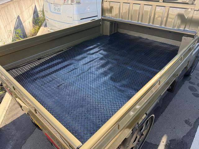 ハイゼットトラック ジャンボエクストラ　１年保証（走行距離無制限）　スマートアシスト　パートタイム４ＷＤ　ＣＶＴ（ＡＴ）　オーバーフェンダー　社外１５インチホイール　ホワイトリボン　社外メモリーナビ　Ｂカメラ　ＥＴＣ　ドライブレコーダー（30枚目）