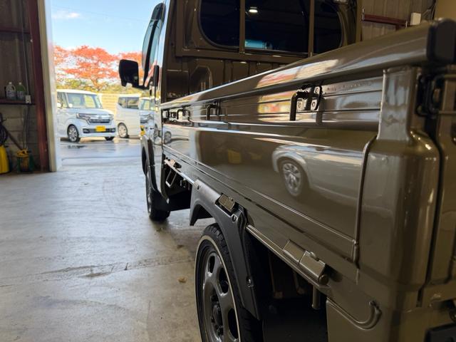 ハイゼットトラック ジャンボエクストラ　１年保証（走行距離無制限）　スマートアシスト　パートタイム４ＷＤ　ＣＶＴ（ＡＴ）　オーバーフェンダー　社外１５インチホイール　ホワイトリボン　社外メモリーナビ　Ｂカメラ　ＥＴＣ　ドライブレコーダー（35枚目）