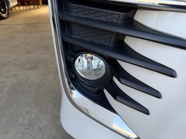 ヴォクシー ＺＳ　煌　１年保証（走行距離無制限）　ワンオーナー　寒冷地仕様　７人乗り　ダブルオートエアコン　両側パワースライドドア　社外メモリーナビ　リアモニター　Ｂカメラ　ＥＴＣ　フロントドライブレコーダー　サンシェード（4枚目）