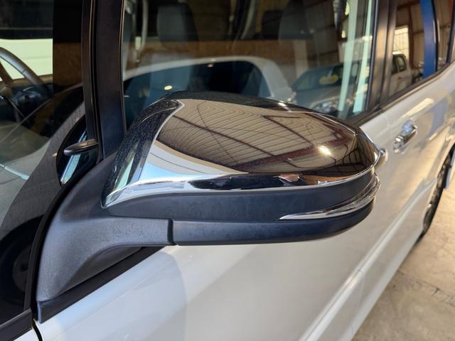 ヴォクシー ＺＳ　煌　１年保証（走行距離無制限）　ワンオーナー　寒冷地仕様　７人乗り　ダブルオートエアコン　両側パワースライドドア　社外メモリーナビ　リアモニター　Ｂカメラ　ＥＴＣ　フロントドライブレコーダー　サンシェード（10枚目）