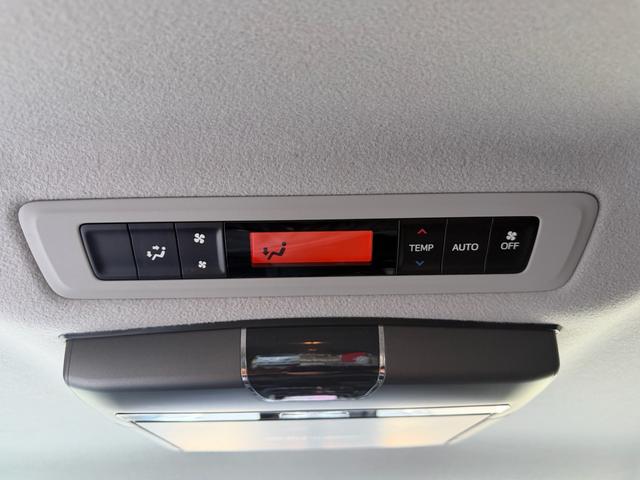 ヴォクシー ＺＳ　煌　１年保証（走行距離無制限）　ワンオーナー　寒冷地仕様　７人乗り　ダブルオートエアコン　両側パワースライドドア　社外メモリーナビ　リアモニター　Ｂカメラ　ＥＴＣ　フロントドライブレコーダー　サンシェード（12枚目）