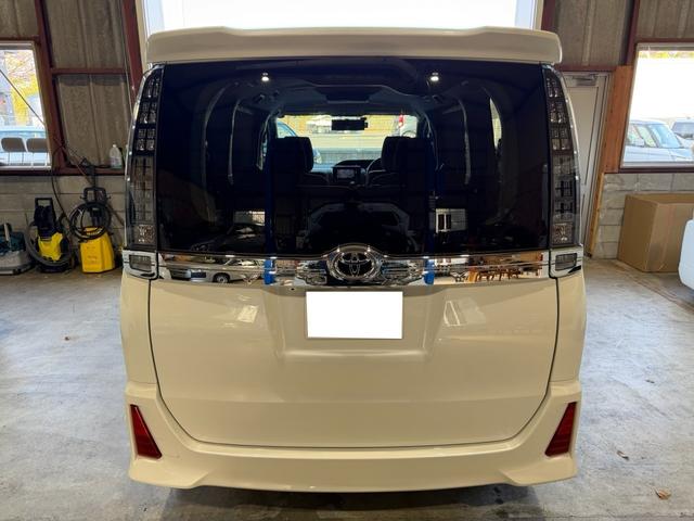 ヴォクシー ＺＳ　煌　１年保証（走行距離無制限）　ワンオーナー　寒冷地仕様　７人乗り　ダブルオートエアコン　両側パワースライドドア　社外メモリーナビ　リアモニター　Ｂカメラ　ＥＴＣ　フロントドライブレコーダー　サンシェード（21枚目）