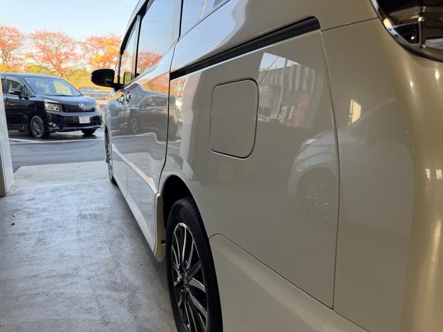 ヴォクシー ＺＳ　煌　１年保証（走行距離無制限）　ワンオーナー　寒冷地仕様　７人乗り　ダブルオートエアコン　両側パワースライドドア　社外メモリーナビ　リアモニター　Ｂカメラ　ＥＴＣ　フロントドライブレコーダー　サンシェード（23枚目）