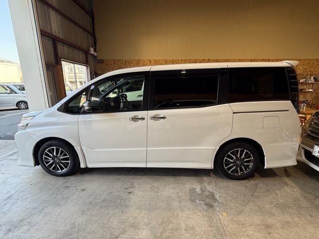 ヴォクシー ＺＳ　煌　１年保証（走行距離無制限）　ワンオーナー　寒冷地仕様　７人乗り　ダブルオートエアコン　両側パワースライドドア　社外メモリーナビ　リアモニター　Ｂカメラ　ＥＴＣ　フロントドライブレコーダー　サンシェード（24枚目）