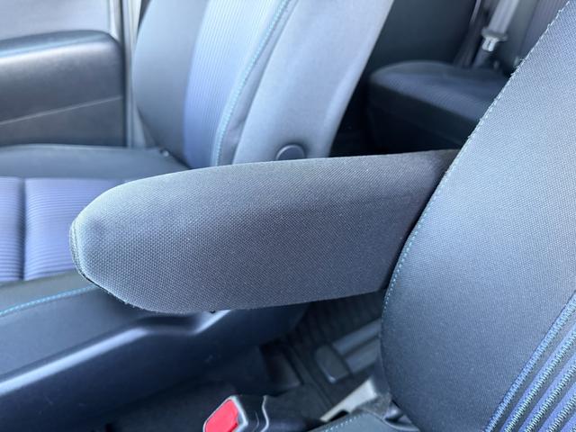 ヴォクシー ＺＳ　煌　１年保証（走行距離無制限）　ワンオーナー　寒冷地仕様　７人乗り　ダブルオートエアコン　両側パワースライドドア　社外メモリーナビ　リアモニター　Ｂカメラ　ＥＴＣ　フロントドライブレコーダー　サンシェード（47枚目）