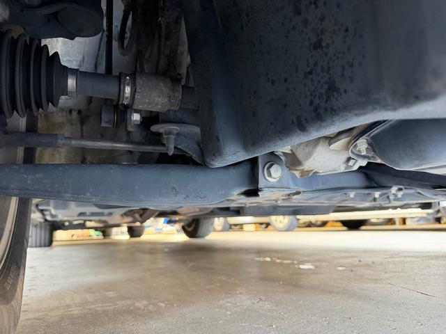 ヴォクシー ＺＳ　煌　１年保証（走行距離無制限）　ワンオーナー　寒冷地仕様　７人乗り　ダブルオートエアコン　両側パワースライドドア　社外メモリーナビ　リアモニター　Ｂカメラ　ＥＴＣ　フロントドライブレコーダー　サンシェード（58枚目）