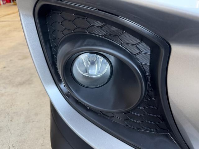 スイフトスポーツ ベースグレード　１年保証（走行距離無制限）　ワンオーナー　６ＭＴ　セーフティーパッケージ　全方位カメラ　ＧＲｅｄｄｙエアロキット　ＴＥＩＮ車高調　ＥＮＫＥＩホイール　純正メモリナビ　純正ナビ連動ドラレコ　ＥＴＣ（4枚目）