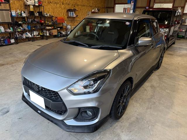 スイフトスポーツ ベースグレード　１年保証（走行距離無制限）　ワンオーナー　６ＭＴ　セーフティーパッケージ　全方位カメラ　ＧＲｅｄｄｙエアロキット　ＴＥＩＮ車高調　ＥＮＫＥＩホイール　純正メモリナビ　純正ナビ連動ドラレコ　ＥＴＣ（7枚目）