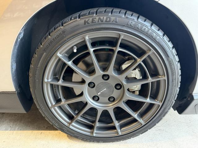 スイフトスポーツ ベースグレード　１年保証（走行距離無制限）　ワンオーナー　６ＭＴ　セーフティーパッケージ　全方位カメラ　ＧＲｅｄｄｙエアロキット　ＴＥＩＮ車高調　ＥＮＫＥＩホイール　純正メモリナビ　純正ナビ連動ドラレコ　ＥＴＣ（69枚目）