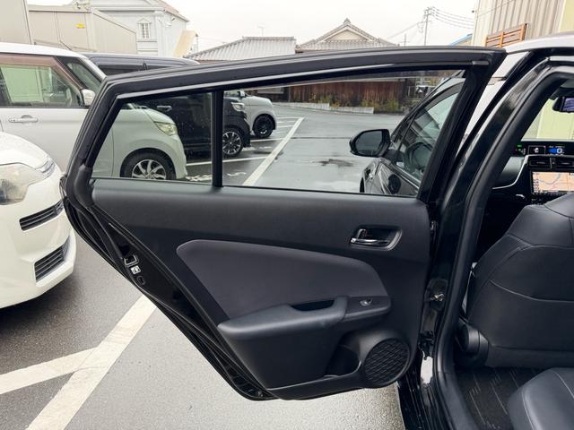 プリウス Ａツーリングセレクション　１年保証（走行距離無制限）　ハーフレザーシート　シートヒーター　トヨタセーフティーセンス　ヘッドアップディスプレイ　社外９インチナビ　デジタルインナーミラー（前後ドラレコ付き）　Ｂカメラ　ＥＴＣ（53枚目）