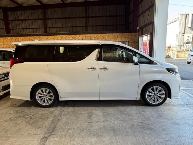 アルファード ２．５Ｓ　１年保証（走行距離無制限）　ワンオーナー　７人乗り　純正ＣＤ／ＤＶＤデッキ　シートカバー　トヨタセーフティーセンス　両側パワースライドドア　純正ドライブレコーダー　純正リアモニタ　ＥＴＣ　Ｂカメラ（19枚目）