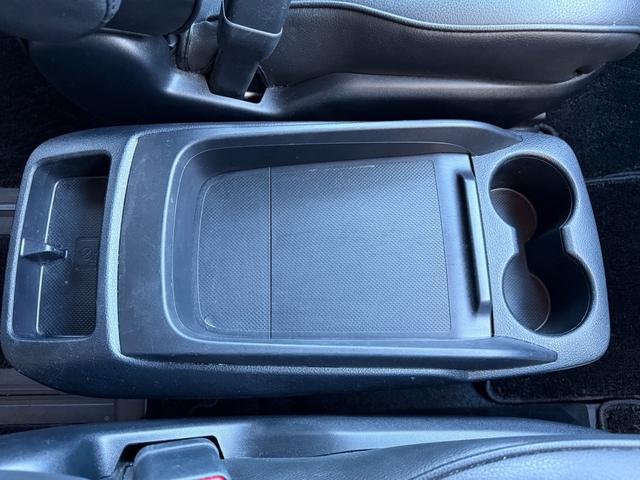 アルファード ２．５Ｓ　１年保証（走行距離無制限）　ワンオーナー　７人乗り　純正ＣＤ／ＤＶＤデッキ　シートカバー　トヨタセーフティーセンス　両側パワースライドドア　純正ドライブレコーダー　純正リアモニタ　ＥＴＣ　Ｂカメラ（32枚目）