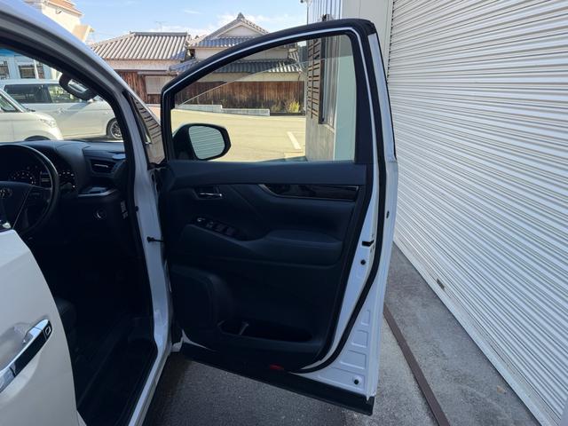 アルファード ２．５Ｓ　１年保証（走行距離無制限）　ワンオーナー　７人乗り　純正ＣＤ／ＤＶＤデッキ　シートカバー　トヨタセーフティーセンス　両側パワースライドドア　純正ドライブレコーダー　純正リアモニタ　ＥＴＣ　Ｂカメラ（33枚目）