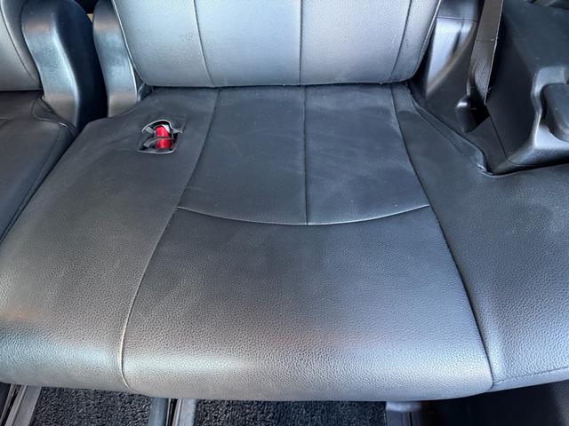 アルファード ２．５Ｓ　１年保証（走行距離無制限）　ワンオーナー　７人乗り　純正ＣＤ／ＤＶＤデッキ　シートカバー　トヨタセーフティーセンス　両側パワースライドドア　純正ドライブレコーダー　純正リアモニタ　ＥＴＣ　Ｂカメラ（56枚目）