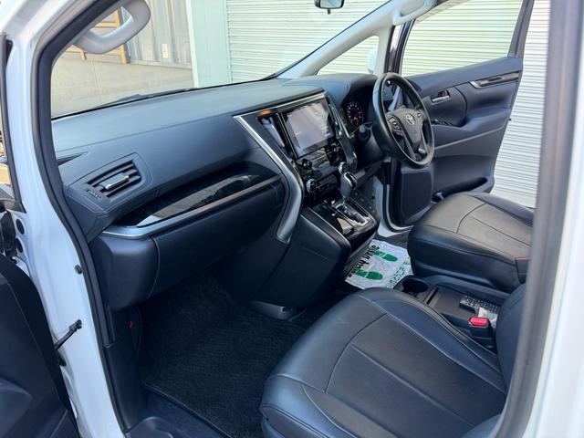 アルファード ２．５Ｓ　１年保証（走行距離無制限）　ワンオーナー　７人乗り　純正ＣＤ／ＤＶＤデッキ　シートカバー　トヨタセーフティーセンス　両側パワースライドドア　純正ドライブレコーダー　純正リアモニタ　ＥＴＣ　Ｂカメラ（70枚目）