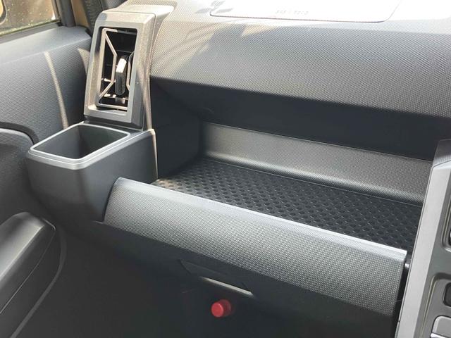 タフト Ｘ　４ＷＤ　バックカメラ　クリアランスソナー　レーンアシスト　衝突被害軽減システム　オートライト　ＬＥＤヘッドランプ　スマートキー　電動格納ミラー　サンルーフ　ＣＶＴ　盗難防止システム　ＡＢＳ　ＥＳＣ（45枚目）