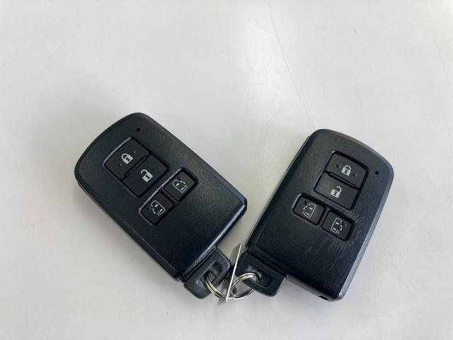 エスクァイア ハイブリッドＧｉプレミアムパッケジブラックテーラード　フルセグメモリーナビ＋バックモニター＋後席モニター（39枚目）