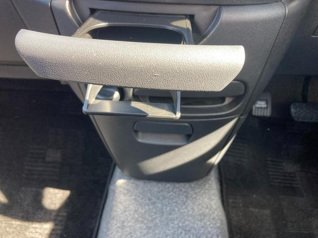 シエンタ ＤＩＣＥ－Ｇ　フルセグメモリーナビ＋バックモニター＋両側電動スライドドア（18枚目）