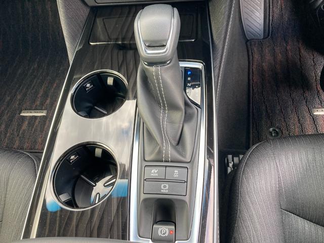 クラウンハイブリッド Ｓ　Ｃパッケージ　フルセグメモリーナビ＋バックモニター（20枚目）