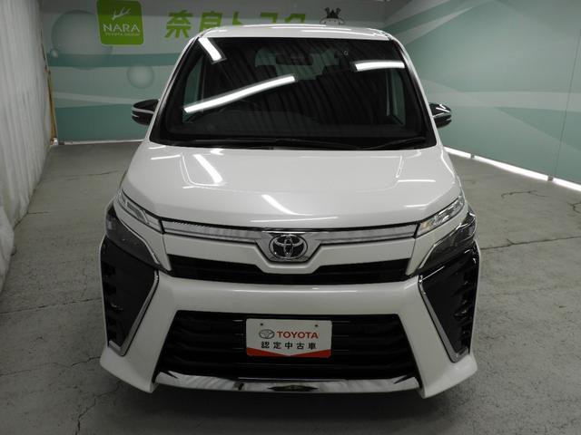 ヴォクシー ZS 煌III フルセグメモリーナビ+バックモニター+後席モニター(3枚目)