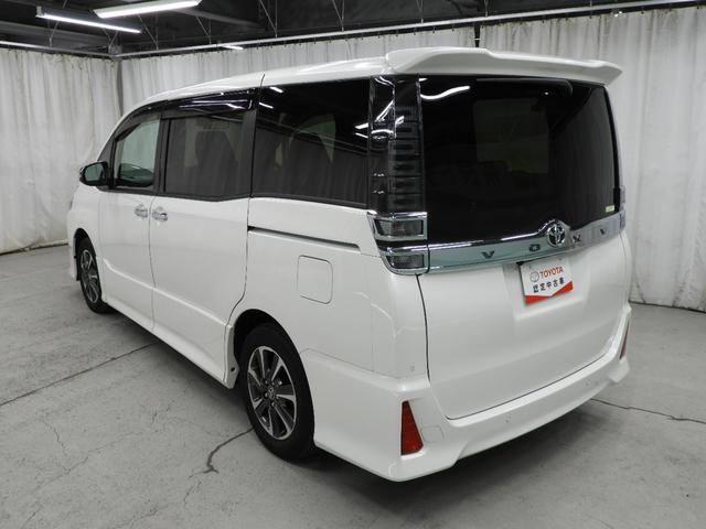 ヴォクシー ZS 煌III フルセグメモリーナビ+バックモニター+後席モニター(10枚目)