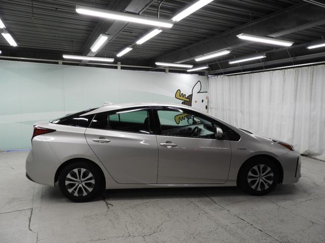 プリウス Ａ　フルセグメモリーナビ＋バックモニター（10枚目）