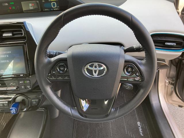 プリウス Ａ　フルセグメモリーナビ＋バックモニター（35枚目）