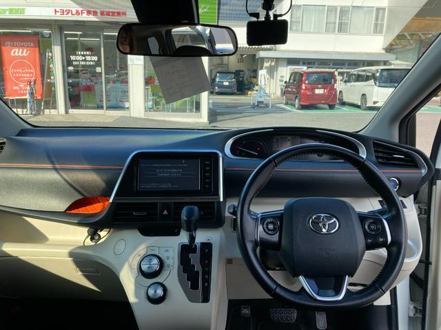 シエンタ ハイブリッドＧ　フルセグメモリーナビ＋バックモニター＋両側電動スライドドア（12枚目）